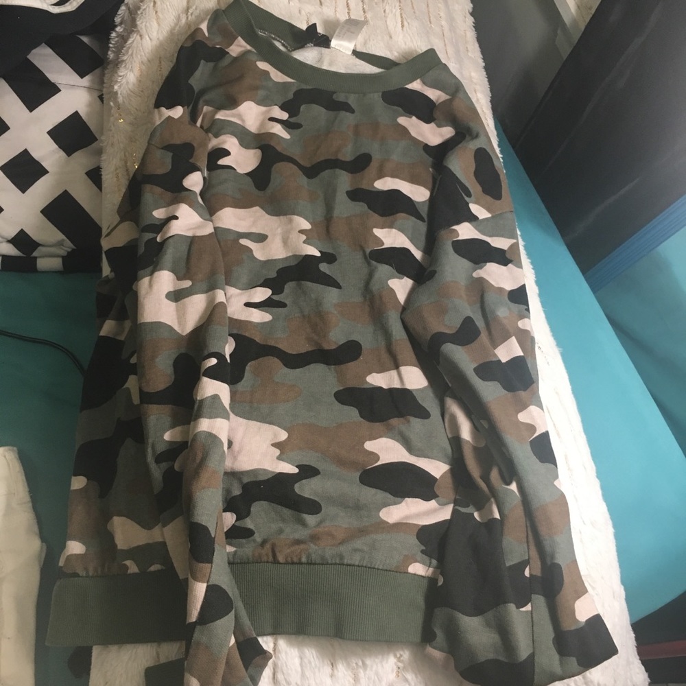 Camo long sleeve sweater